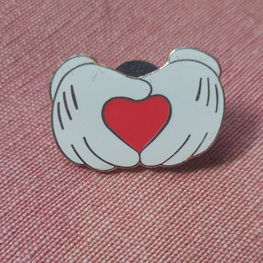 Mickey Mouse Heart In Hand Trading Pin
